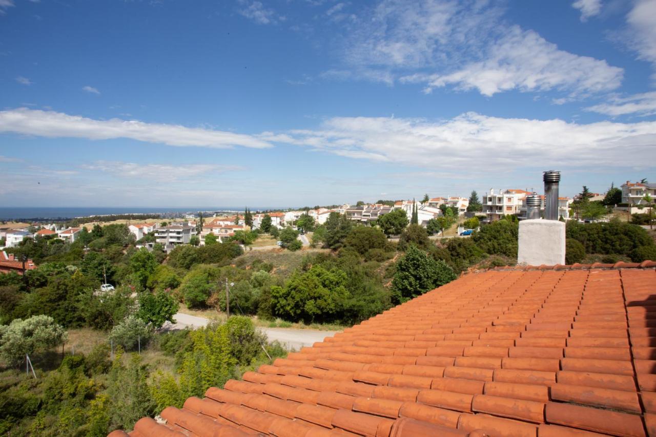 Τraditional Fully Detached Villa On A Luxurious Hillock Of Thessaloniki With Its Own Garden Also For Family & Wedding Gatherings For 10 To 25 People Only 15 Minutes From Airport Exteriér fotografie
