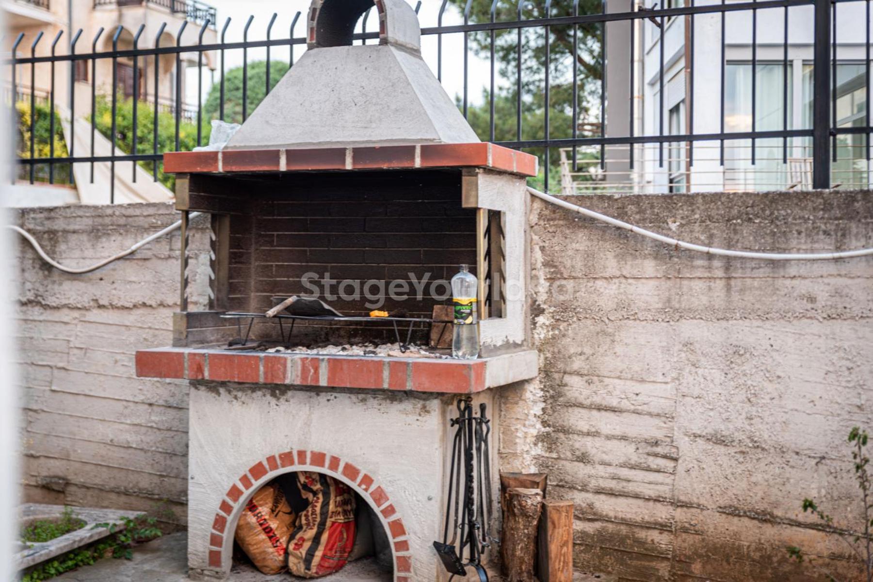 Τraditional Fully Detached Villa On A Luxurious Hillock Of Thessaloniki With Its Own Garden Also For Family & Wedding Gatherings For 10 To 25 People Only 15 Minutes From Airport Exteriér fotografie