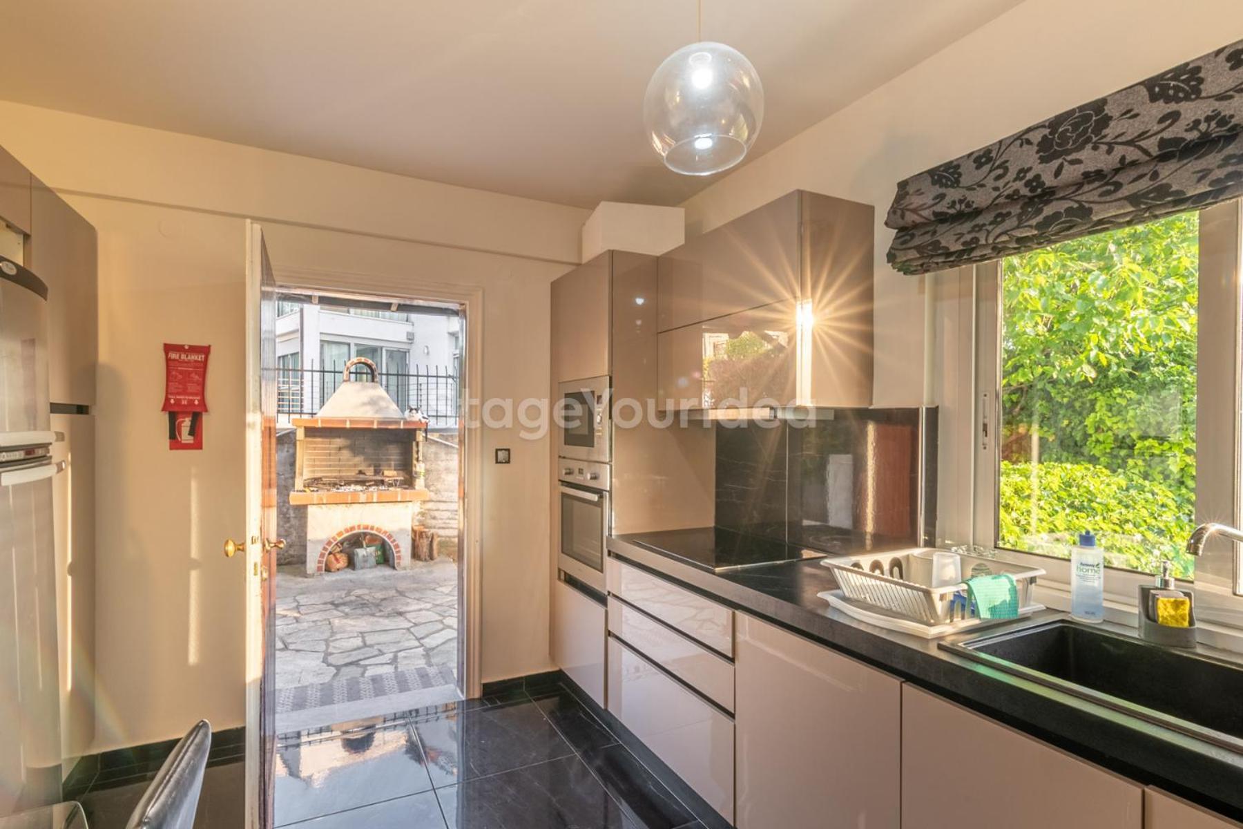 Τraditional Fully Detached Villa On A Luxurious Hillock Of Thessaloniki With Its Own Garden Also For Family & Wedding Gatherings For 10 To 25 People Only 15 Minutes From Airport Exteriér fotografie